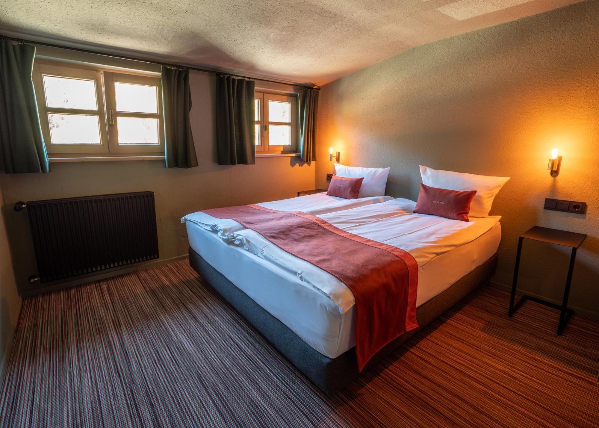Two-Bedroom Apartment,1554031885:JPEG